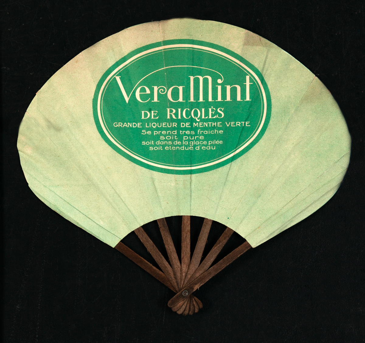 Vera Mint de Ricqles Original Advertising Fan